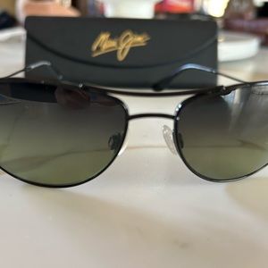 Maui Jim unisex black sunglasses style 245-02 i